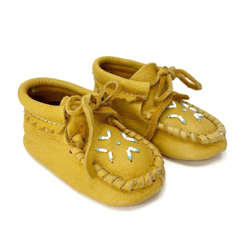 Taos Mox Baby Beaded Moccasins Size 30 = Size 3 Infant Deerskin Mocs Fringed EUC